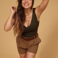גופיית סילואט - ירוק זית